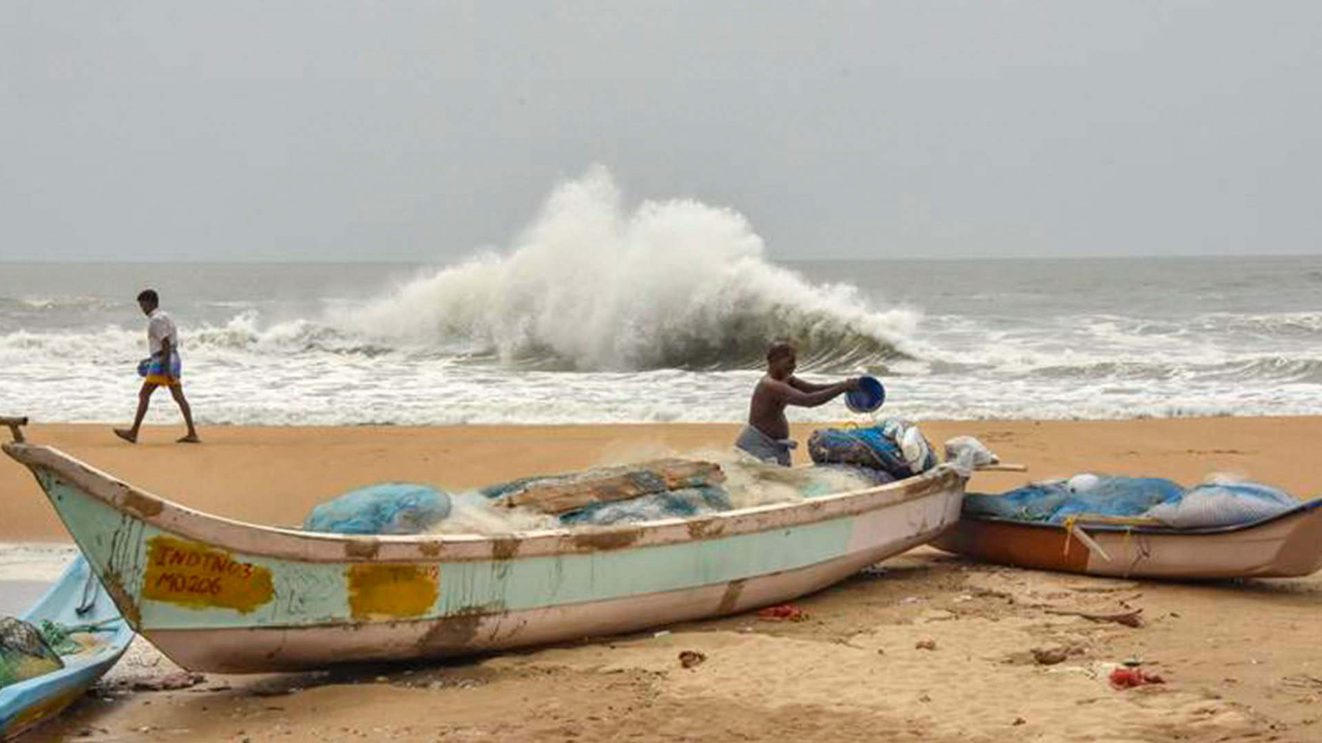 Cyclone Amphan making millions of people leave home in India