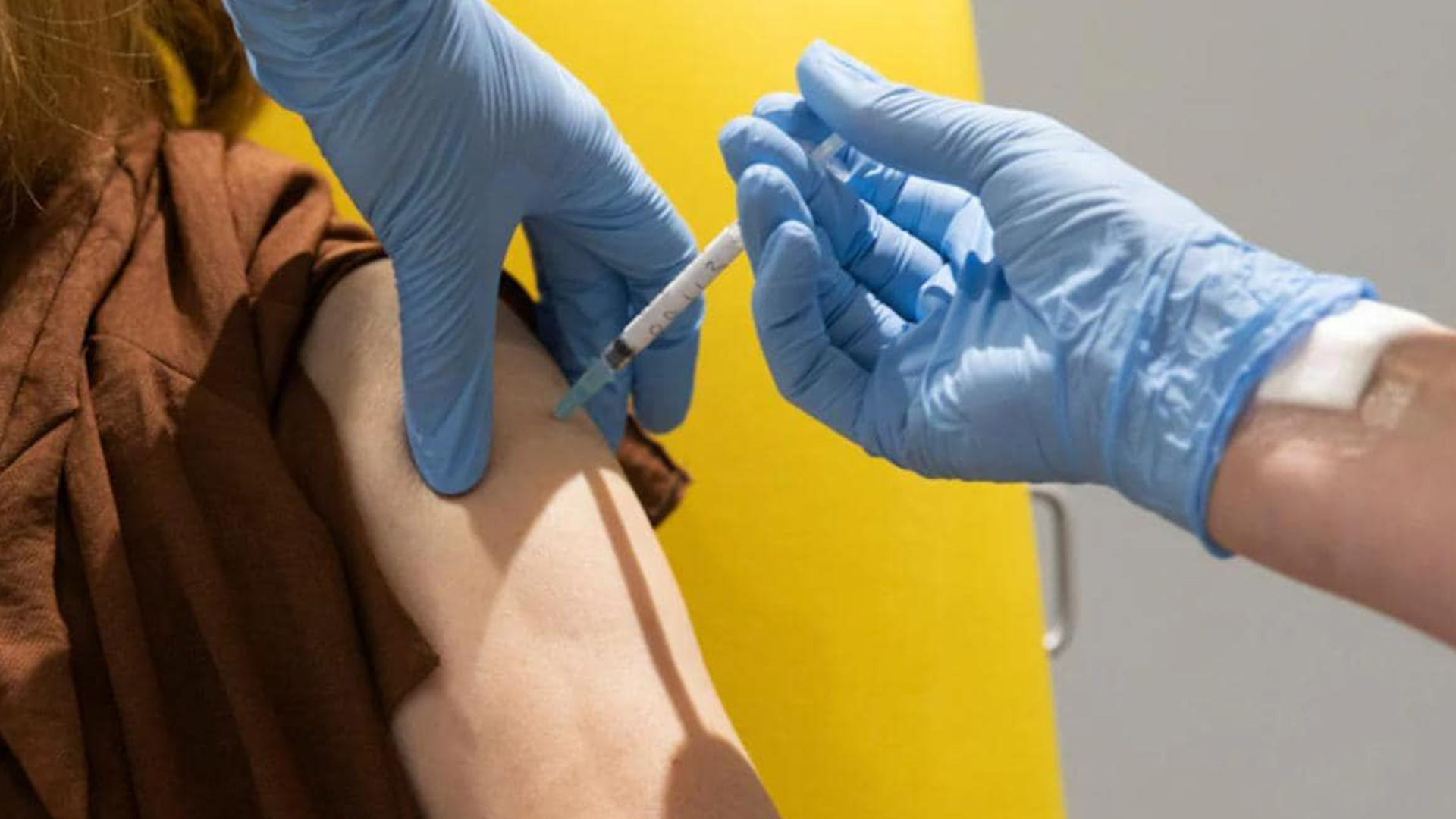 China to give corona vaccine to everyone