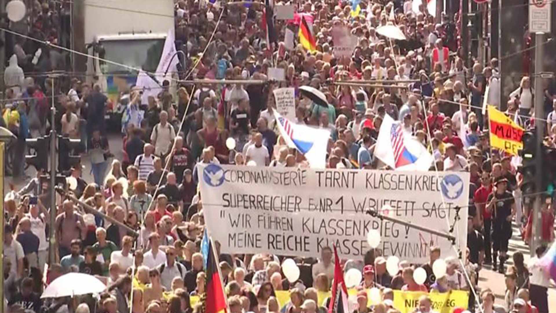Protests Despite Restrictions in Germany - More than 300 Arrested