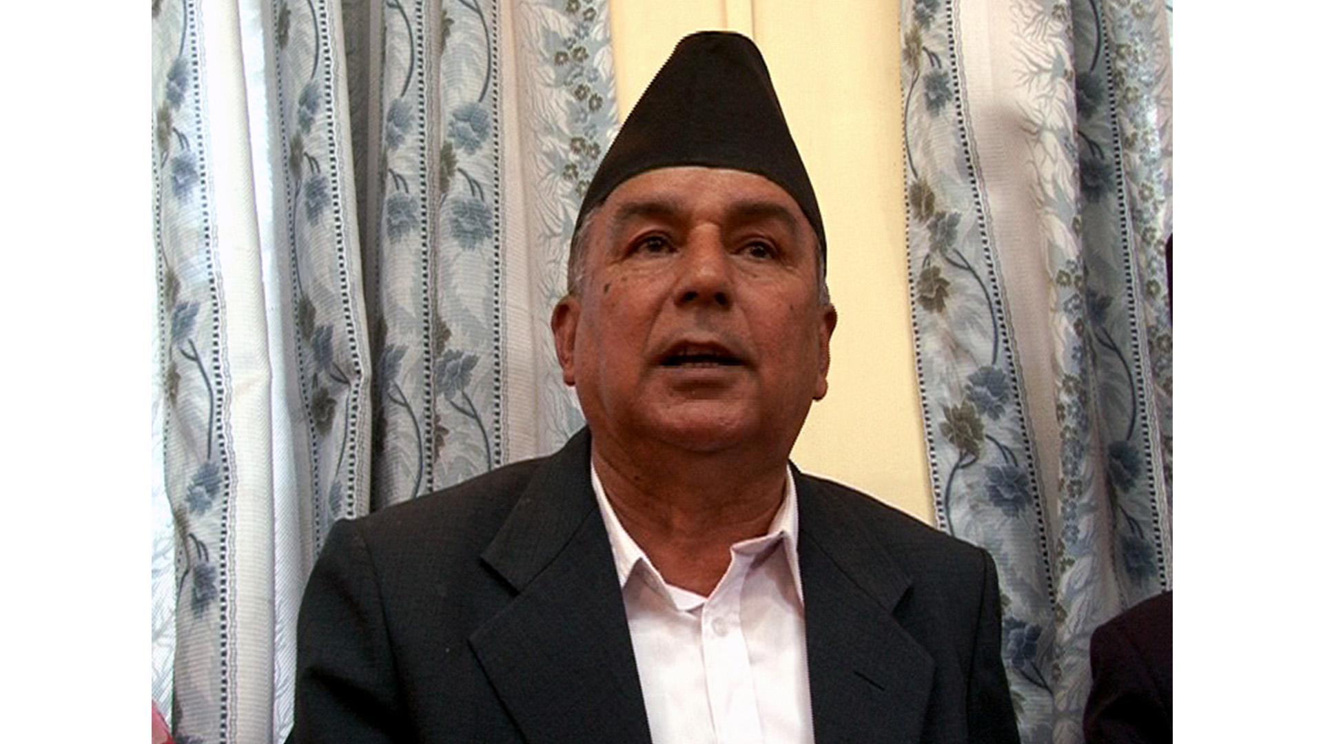 Nevisangha protests against the arrest of Ram Chandra Poudel at Maitighar
