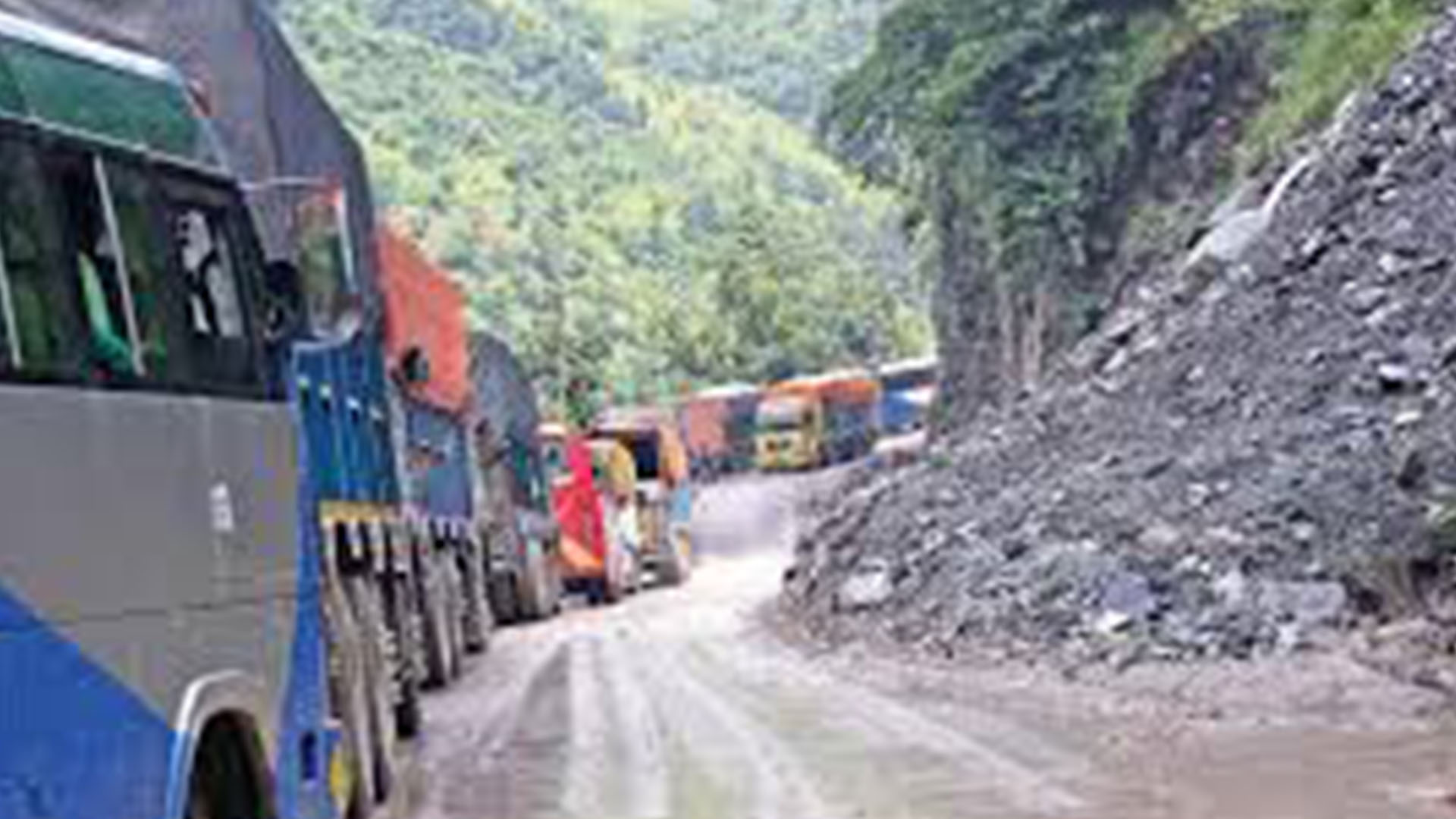 Road collapses between Muglin and Narayanghat