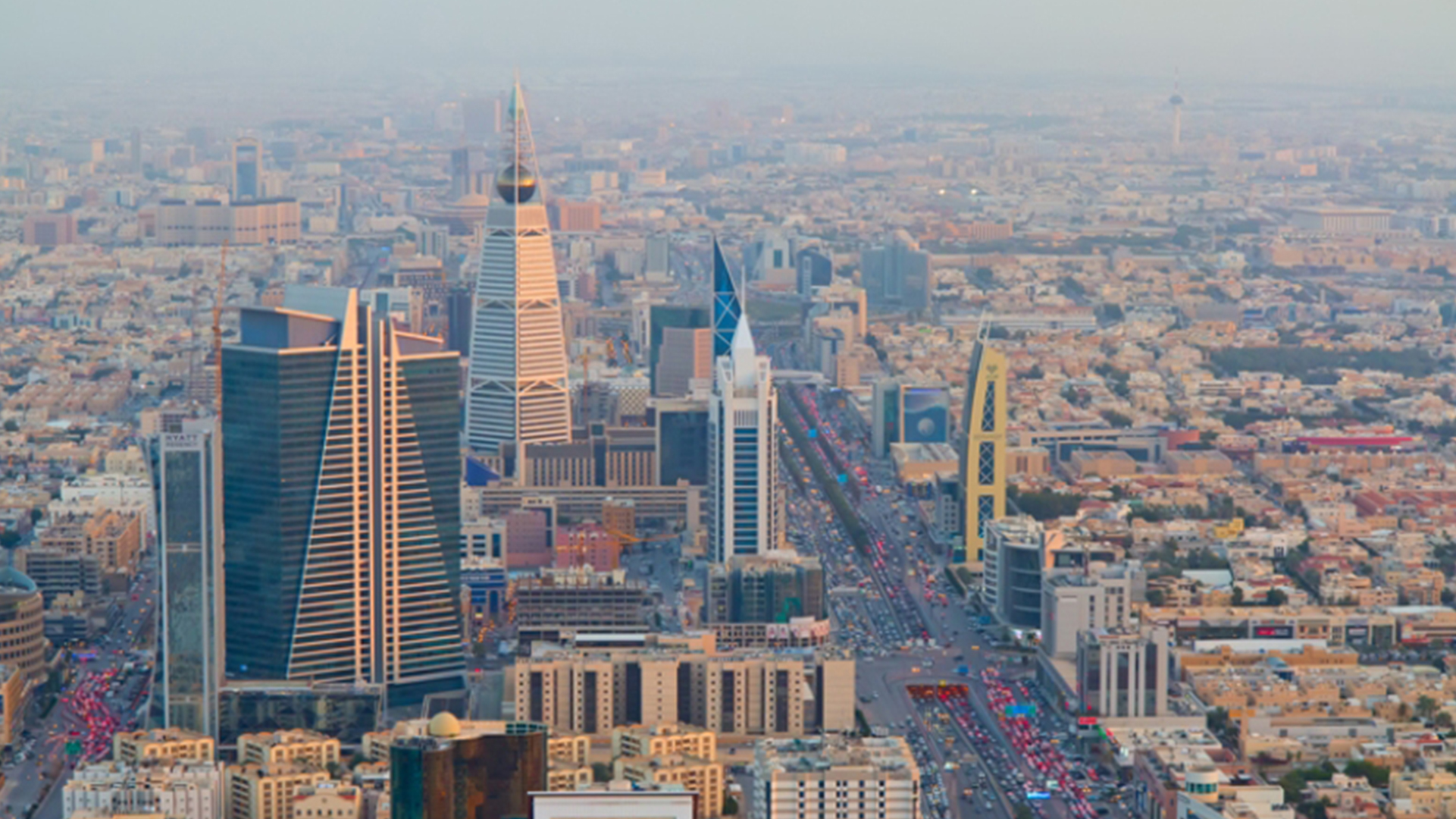Saudi Arabia lifts blockade on Qatar