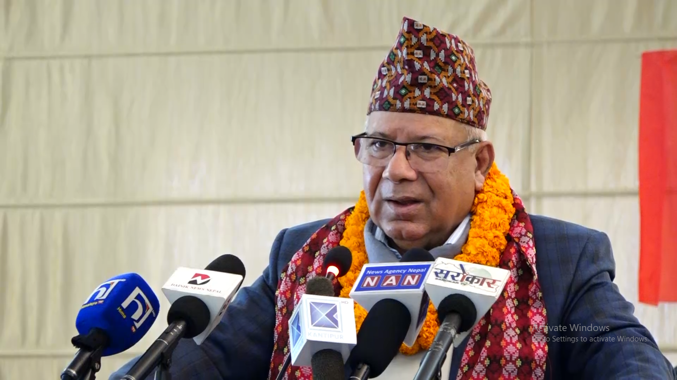 प्रधानमन्त्रीले विस्वासको मत लिनुअघि सरकारबारे आवश्यक निर्णय हुन्छः माधव कुमार नेपाल