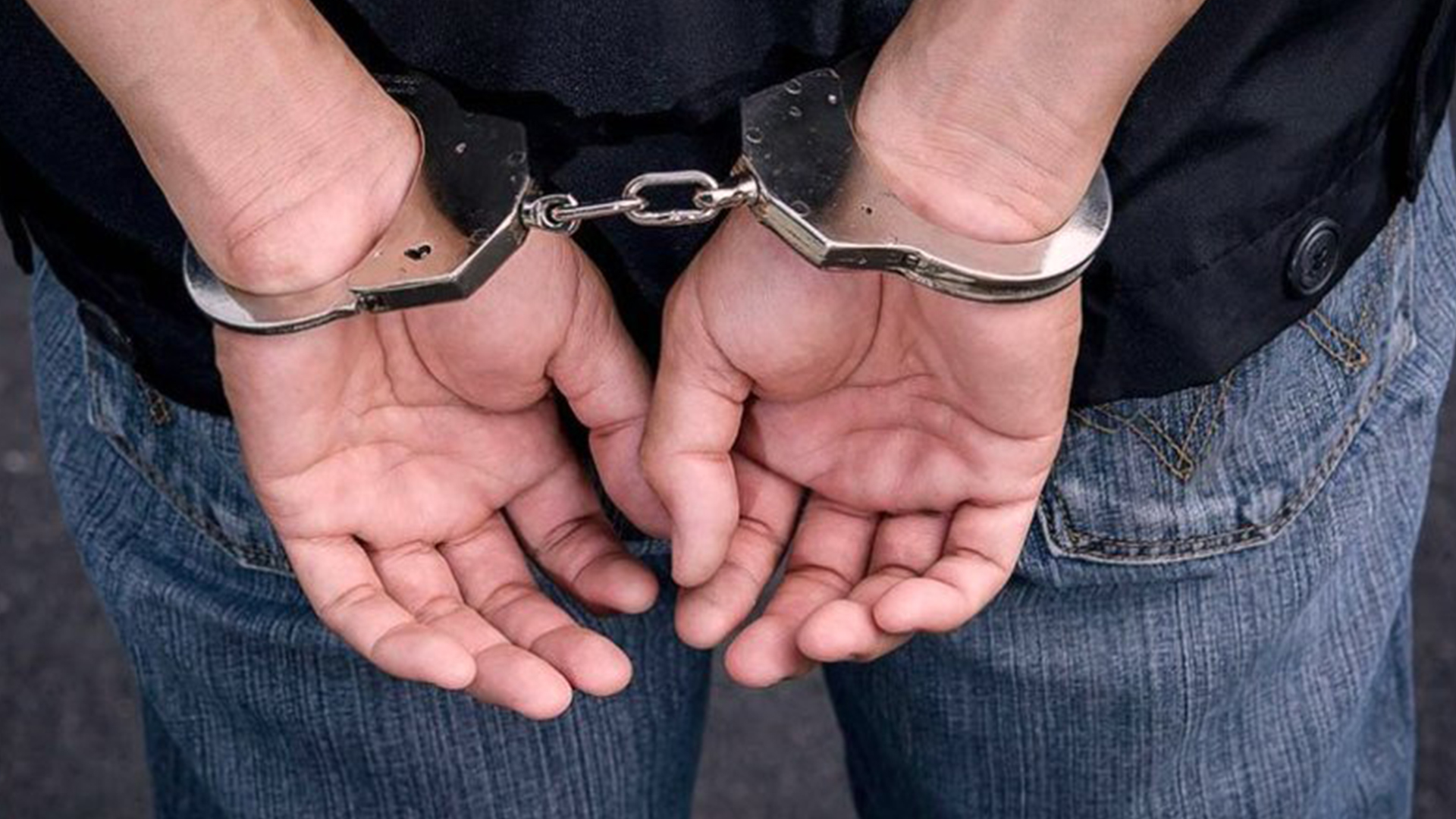 Man arrested with 50 kg of charesh